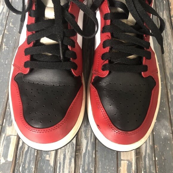 Nike Air Jordan 1 Mid Chicago Black Toe Men\'s Shoes US Sz 9 main image 13
